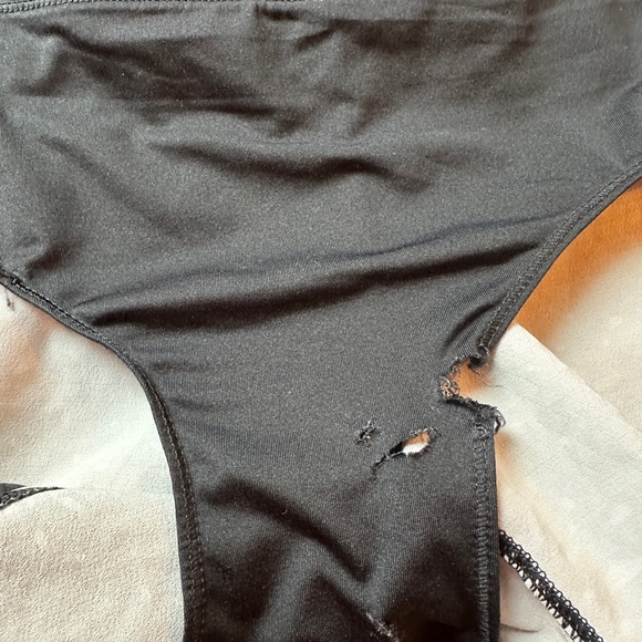 Oiselle Navy and White Patterned Athletic Shorts - Picture 8 of 8